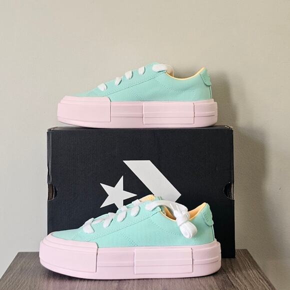 Converse CTAS Cruise Oxfords Platforms Size 8 green/pink A15051C NWT - Picture 1 of 7
